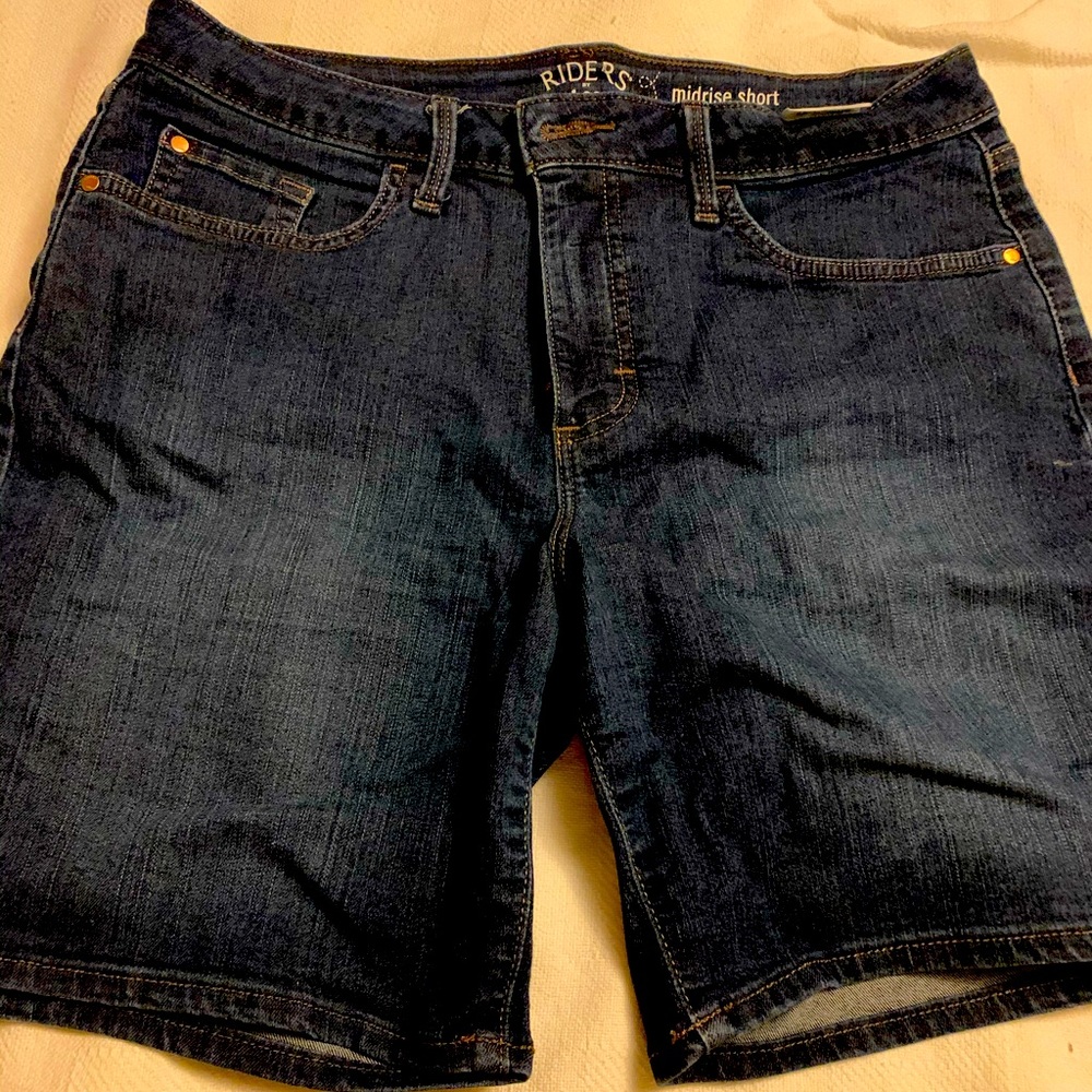 Ladies shorts